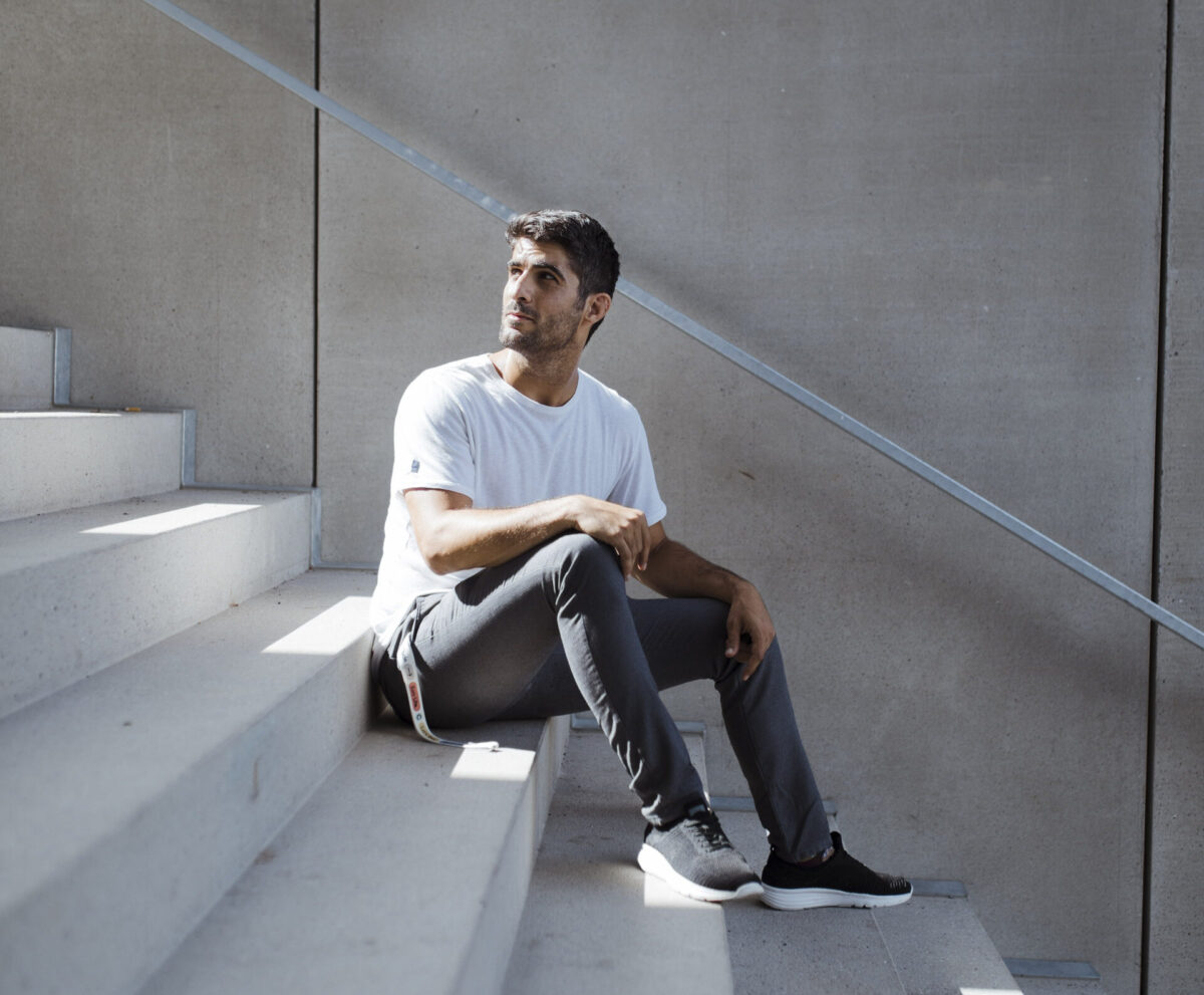 diego martinez aspect ratio 1920 1585